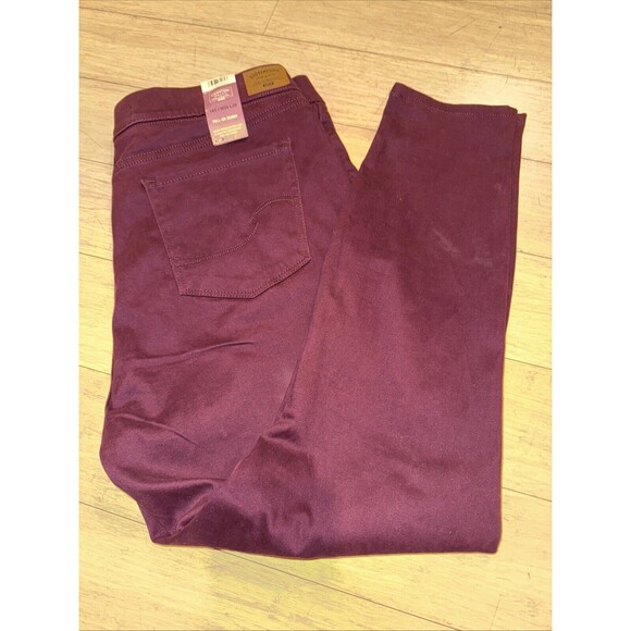 Signature Levi Strauss Totally Shaping Burgundy Pull On Skinny Pant Womens 18S - Picture 3 of 5